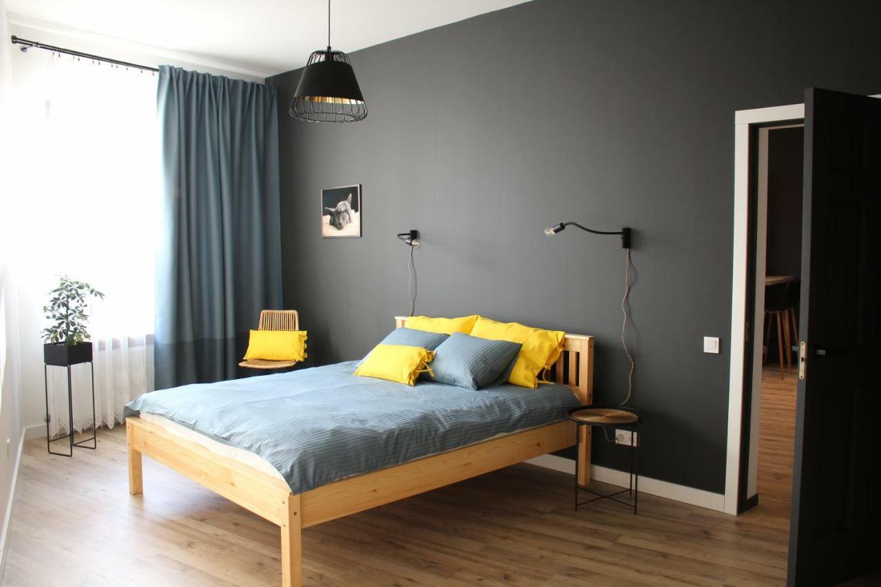 Simple & Elegant Apartment Liepāja Esterno foto