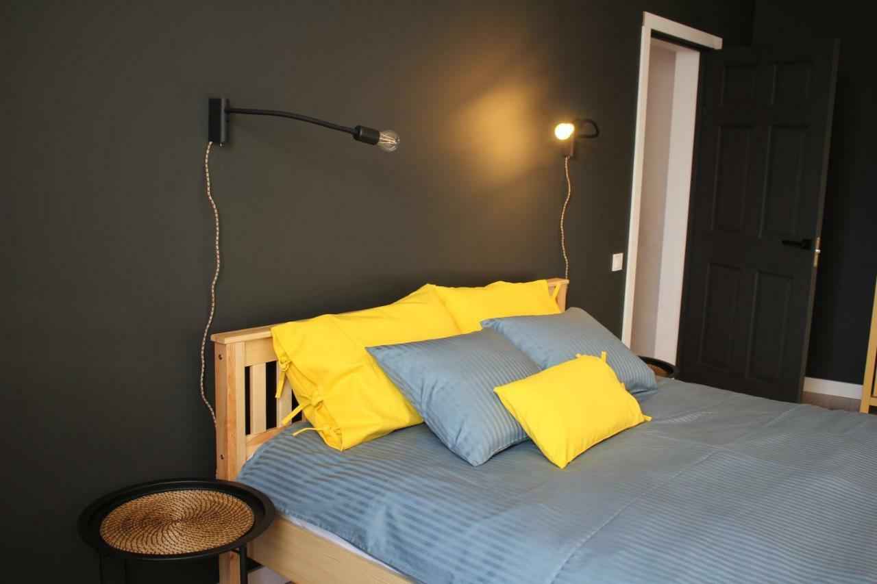 Simple & Elegant Apartment Liepāja Esterno foto