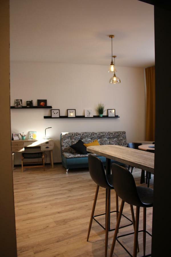 Simple & Elegant Apartment Liepāja Esterno foto