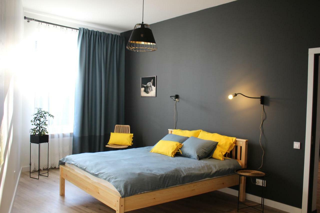 Simple & Elegant Apartment Liepāja Esterno foto