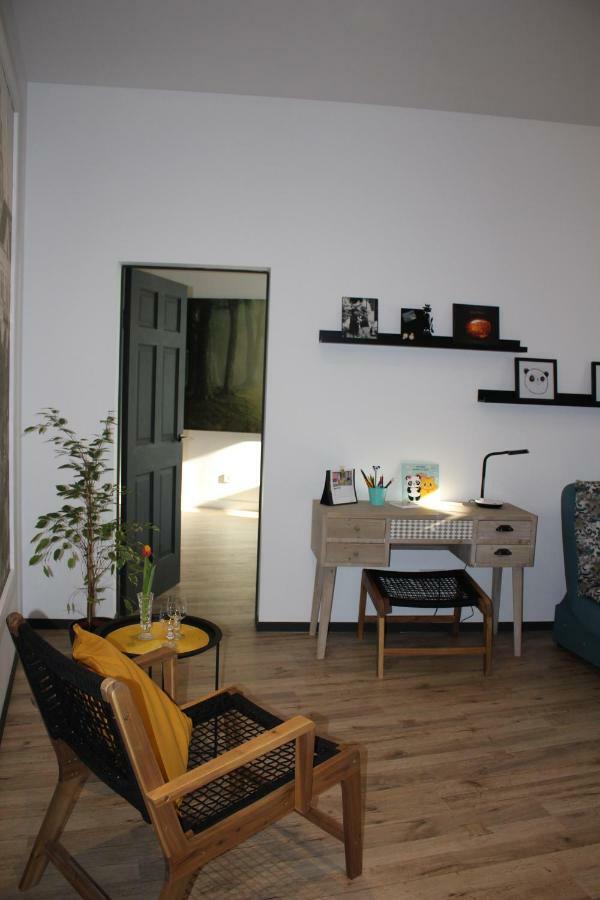 Simple & Elegant Apartment Liepāja Esterno foto